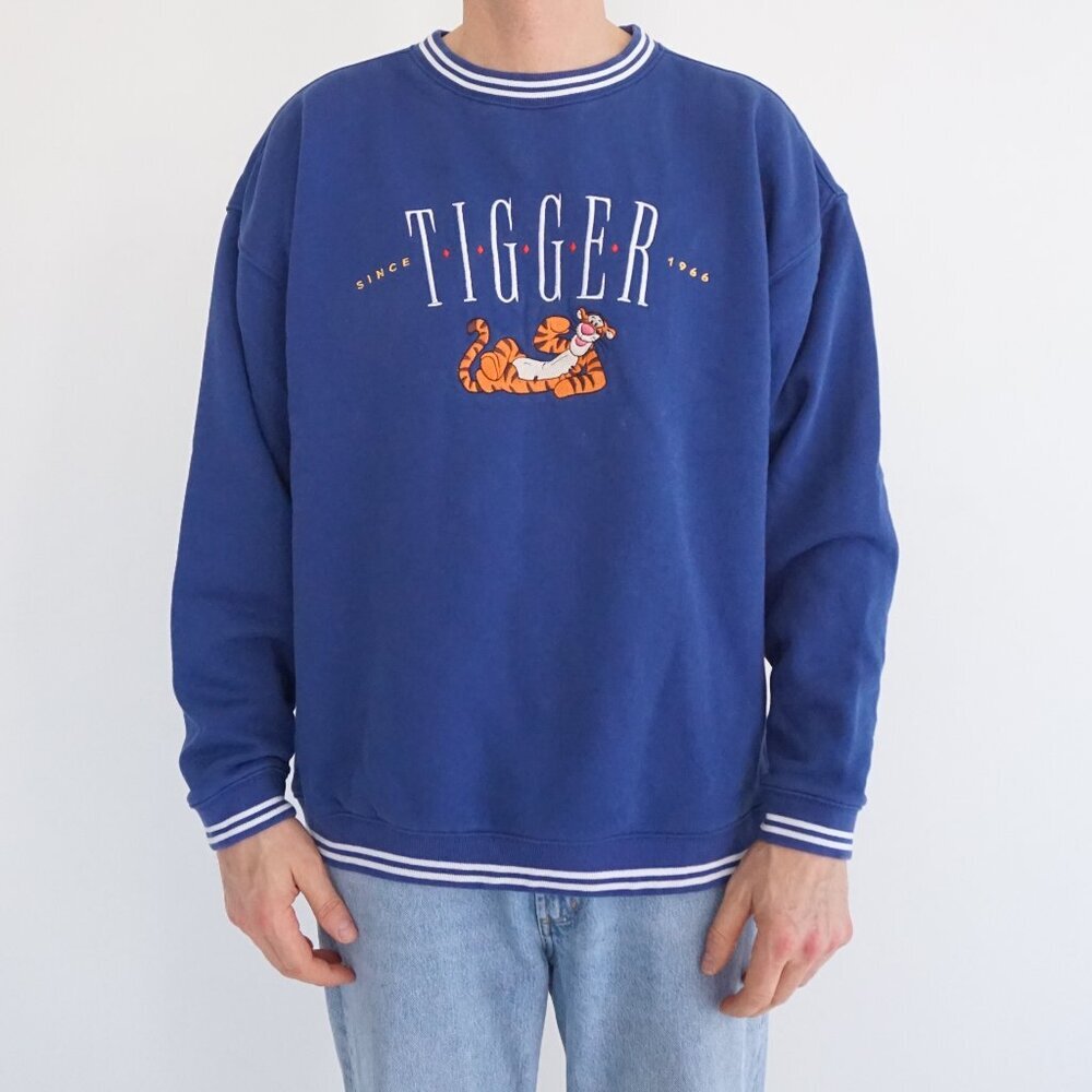 Disney Winnie the Pooh Blue Tigger Embroidered Crewneck Sweatshirt Cotton Large